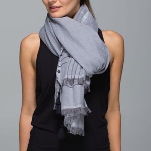 Lululemon Warrior Scarf / Sarong